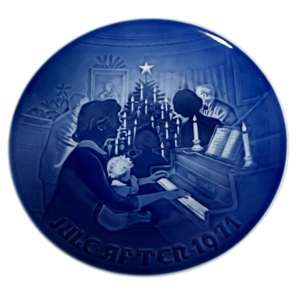 Bing & Grondahl B&G Christmas Plates 1971 & 1972 Blue Copenhagen Porcelain VTG - Picture 2 of 5